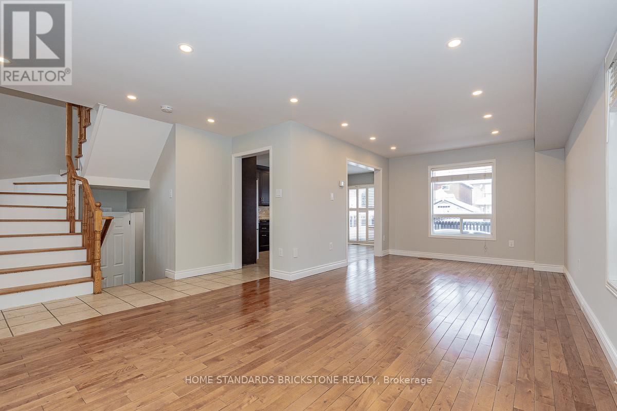 72 Sylwood Crescent, Vaughan, Ontario  L6A 2P7 - Photo 8 - N12514772