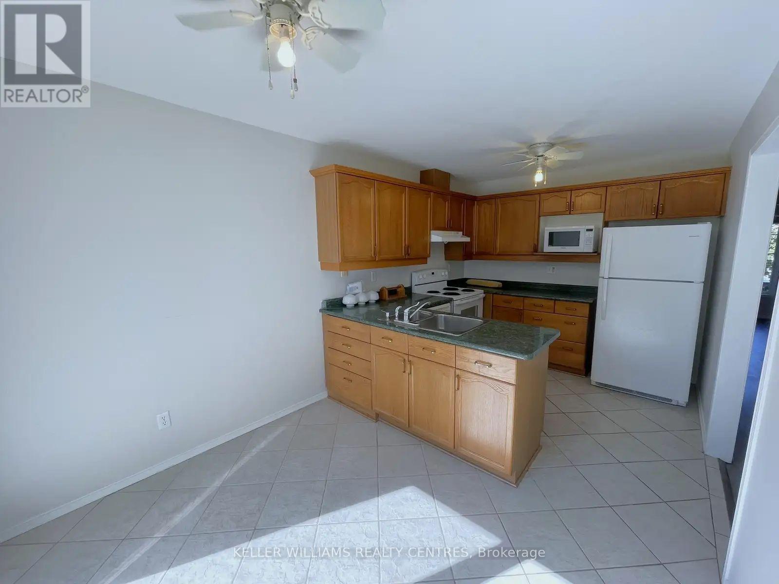 111 Athabaska Road, Barrie (Holly), Ontario  L4N 8E6 - Photo 5 - S12514760