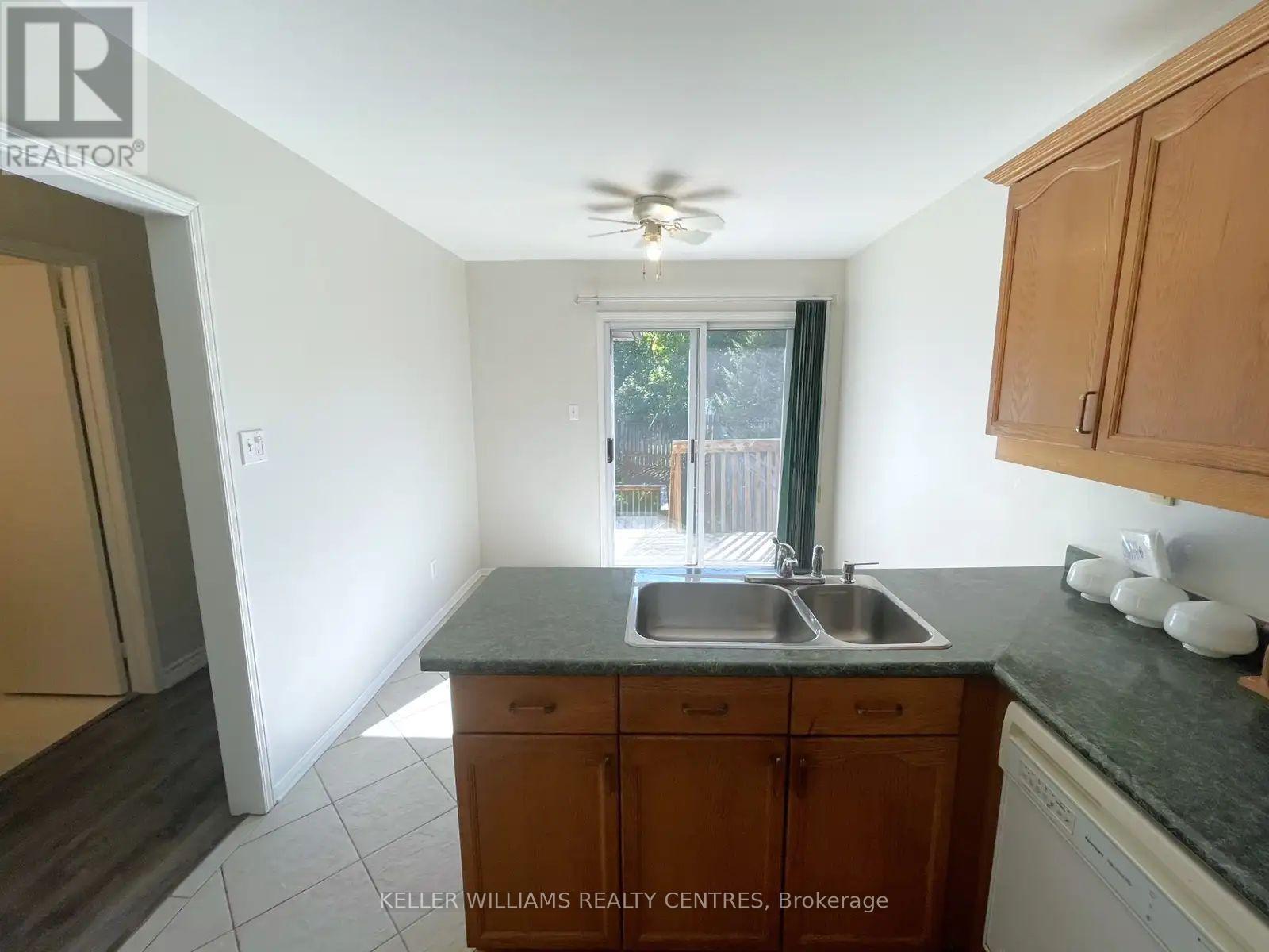 111 Athabaska Road, Barrie (Holly), Ontario  L4N 8E6 - Photo 7 - S12514760