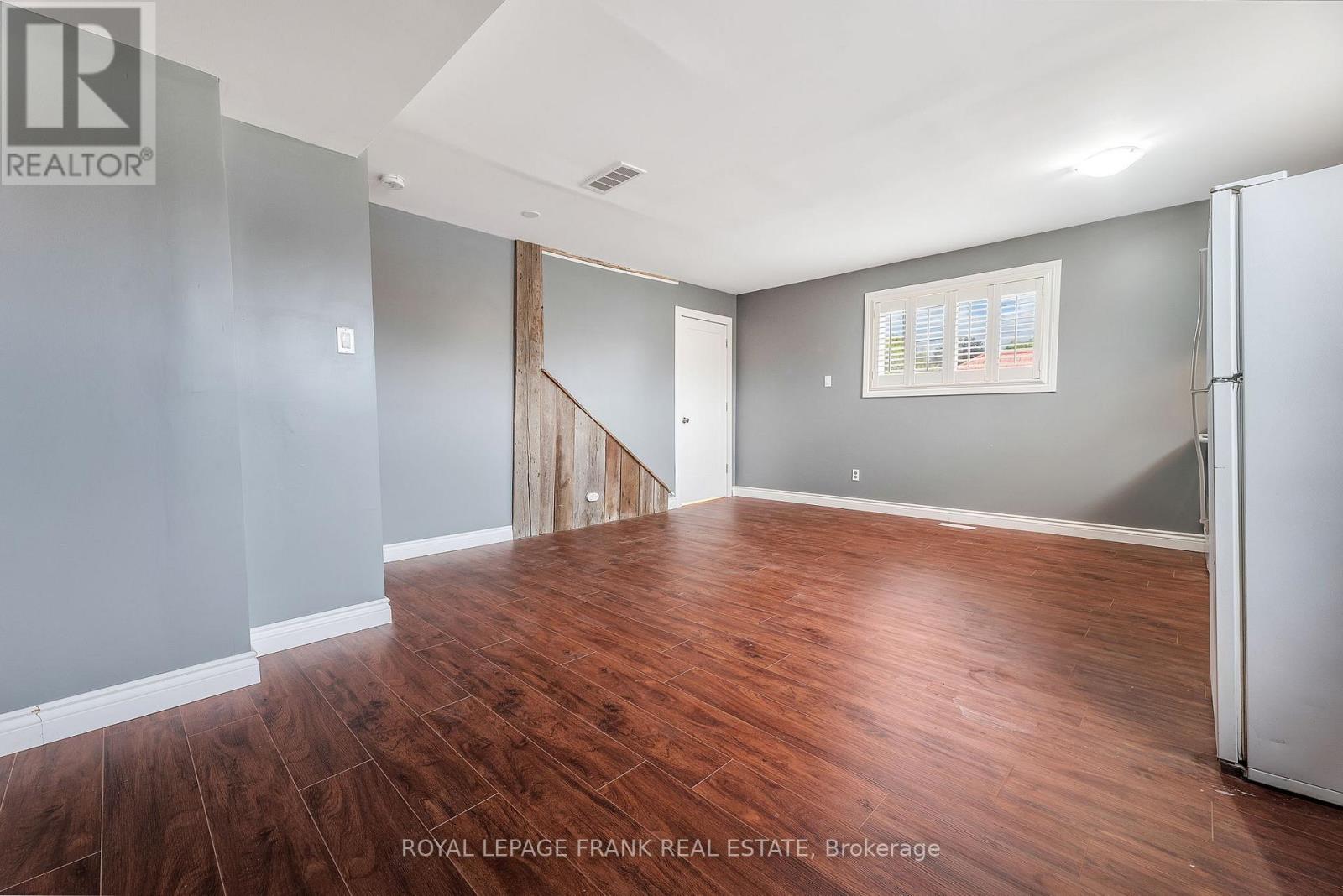 11 Mary Street E, Kawartha Lakes, Ontario  K0L 2W0 - Photo 12 - X12514812