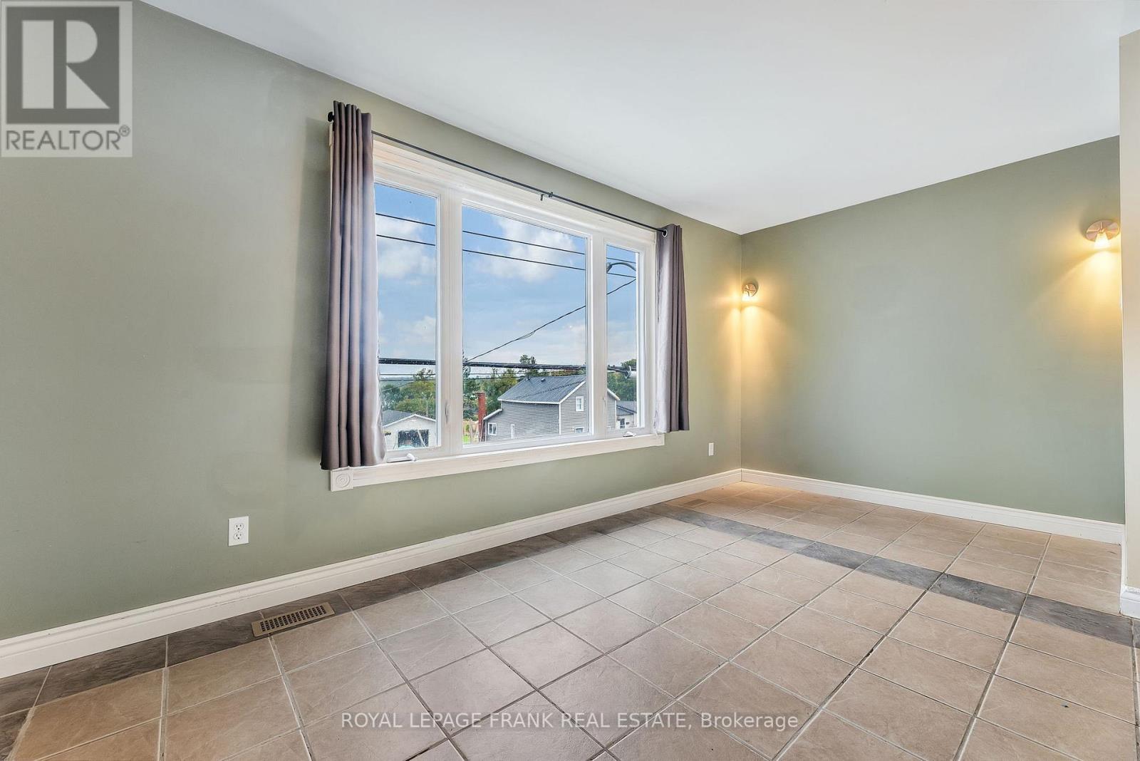 11 Mary Street E, Kawartha Lakes, Ontario  K0L 2W0 - Photo 34 - X12514812