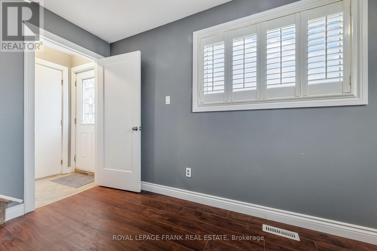 11 Mary Street E, Kawartha Lakes, Ontario  K0L 2W0 - Photo 9 - X12514812