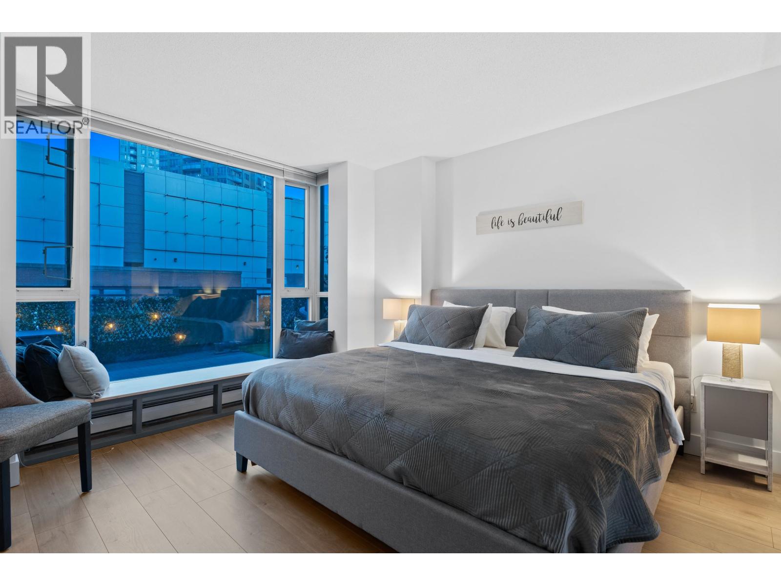 312 555 Abbott  Street Street, Vancouver, British Columbia  V6B 6B8 - Photo 11 - R3033162