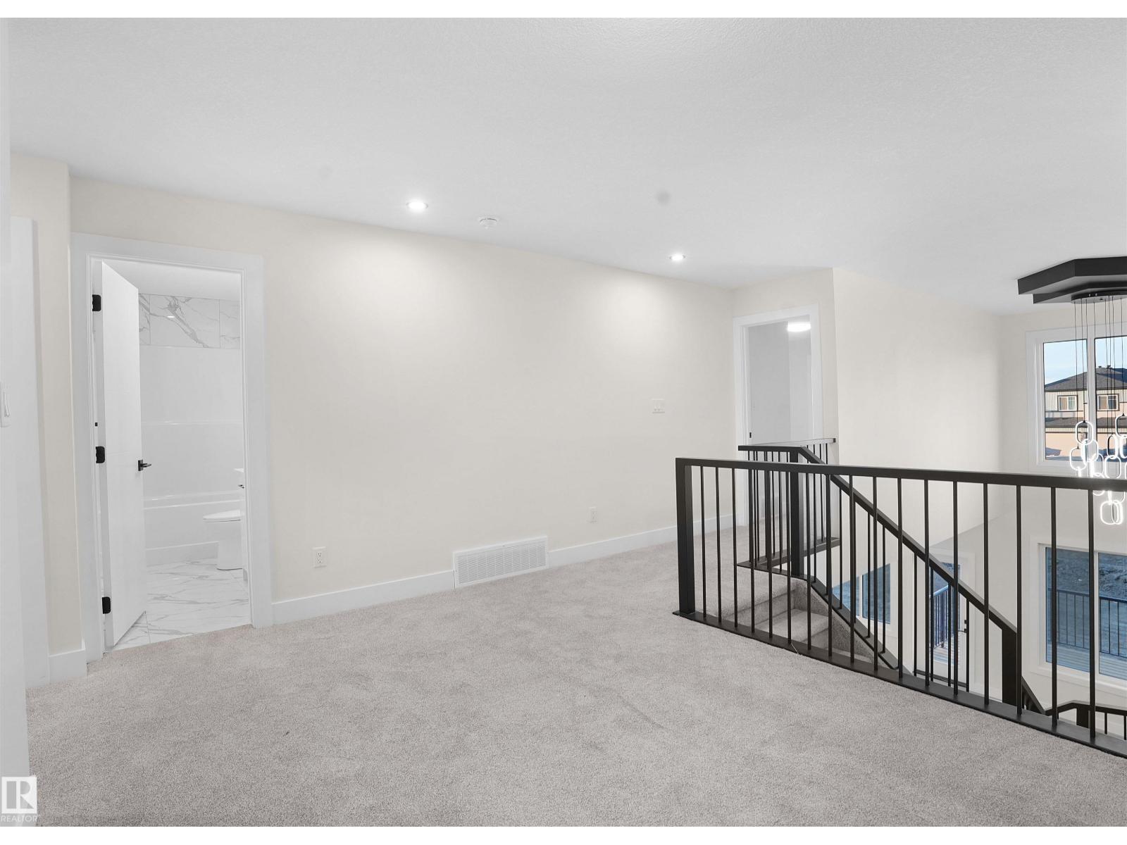 2020 154 Av Nw, Edmonton, Alberta  T5Y 2R7 - Photo 37 - E4464398