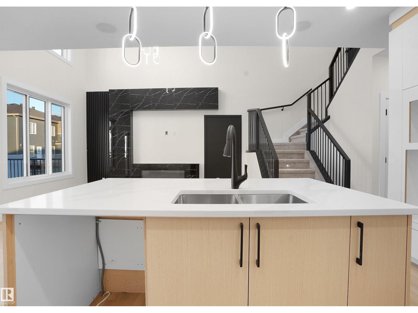 2020 154 Av Nw, Edmonton, Alberta  T5Y 2R7 - Photo 30 - E4464398