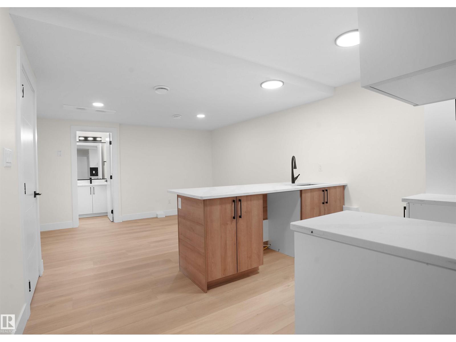 2020 154 Av Nw, Edmonton, Alberta  T5Y 2R7 - Photo 56 - E4464398