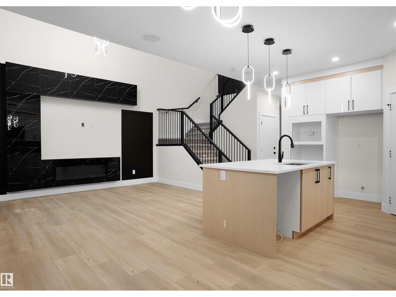 2020 154 Av Nw, Edmonton, Alberta  T5Y 2R7 - Photo 24 - E4464398