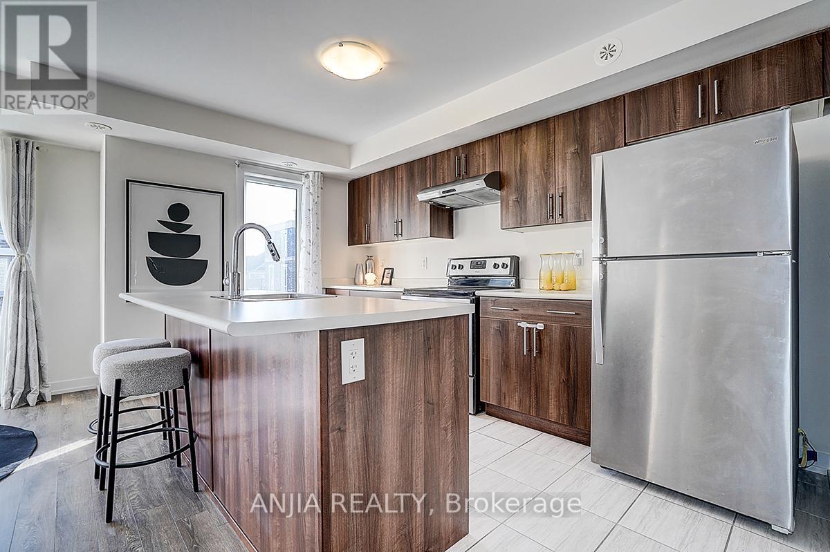 304 - 20 Dunsheath Way, Markham, Ontario  L6B 1N3 - Photo 10 - N12513578