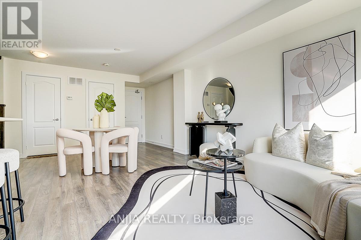 304 - 20 Dunsheath Way, Markham, Ontario  L6B 1N3 - Photo 5 - N12513578