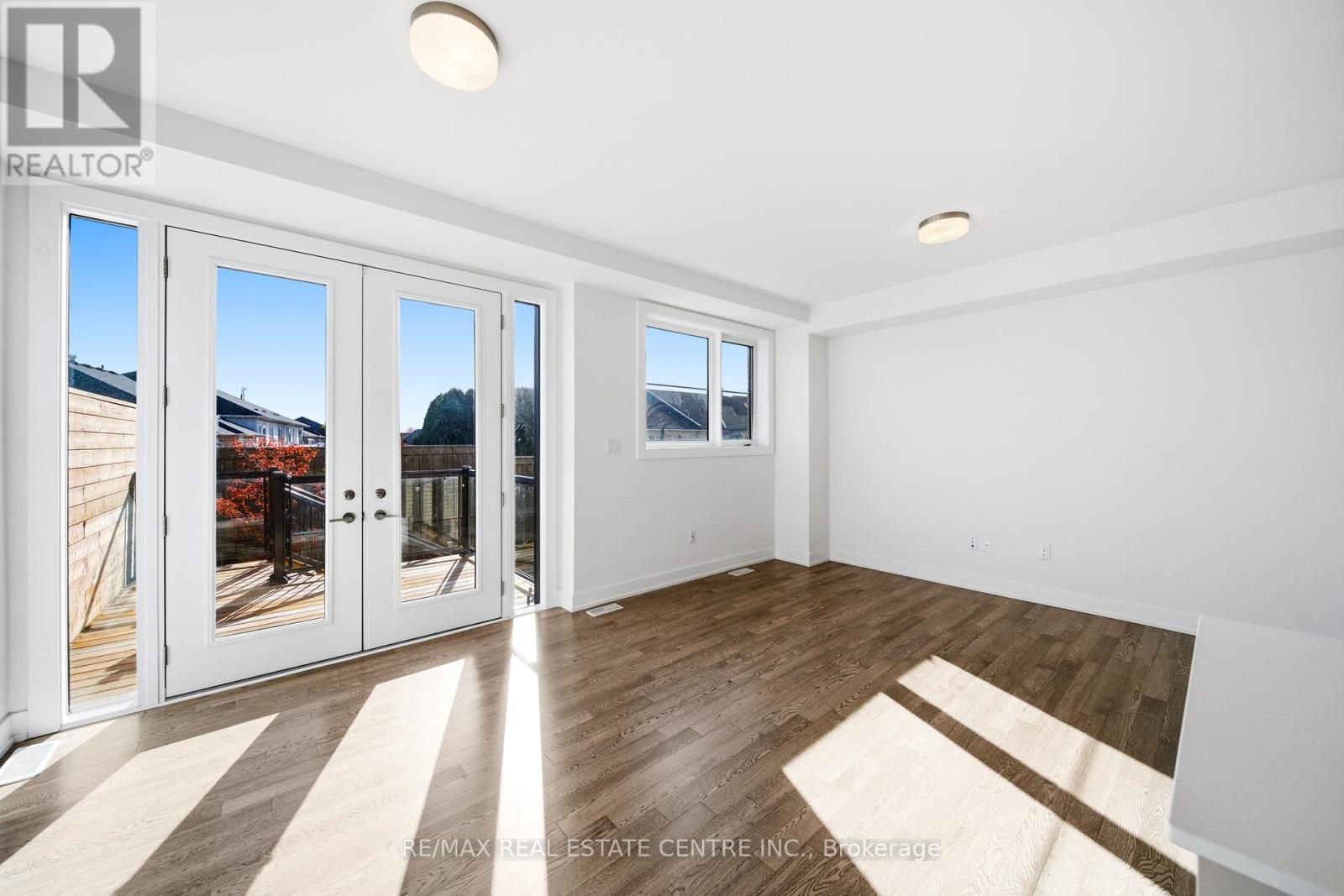 20 - 2273 Turnberry Road, Burlington, Ontario  L7M 2B2 - Photo 16 - W12435695