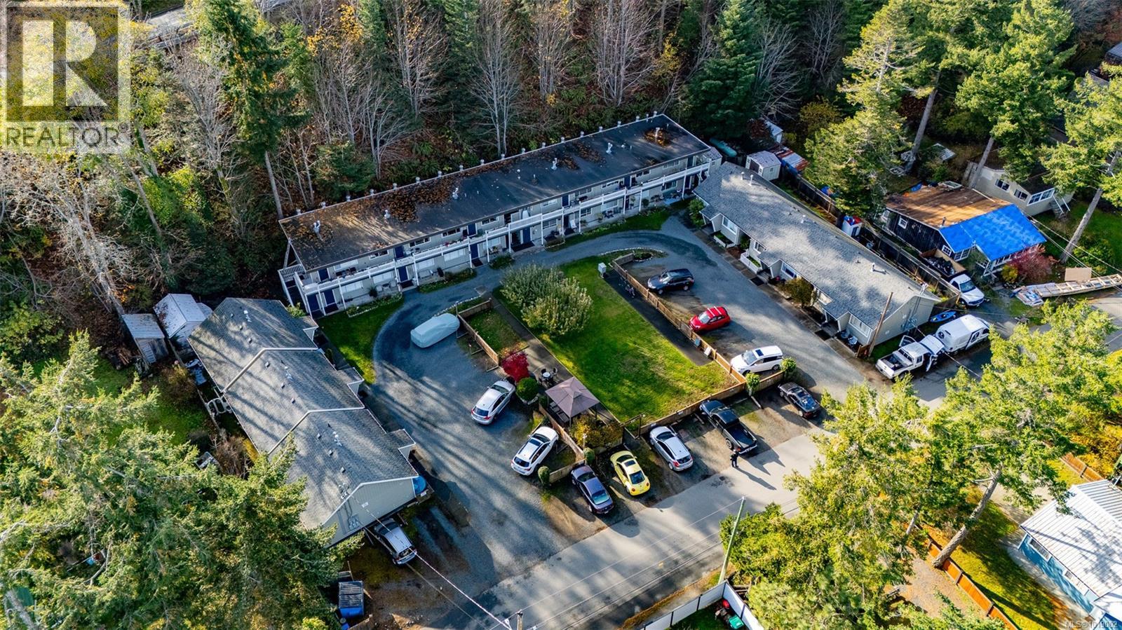 521 Windslow Rd, Comox, British Columbia  V9M 3T8 - Photo 1 - 1019002