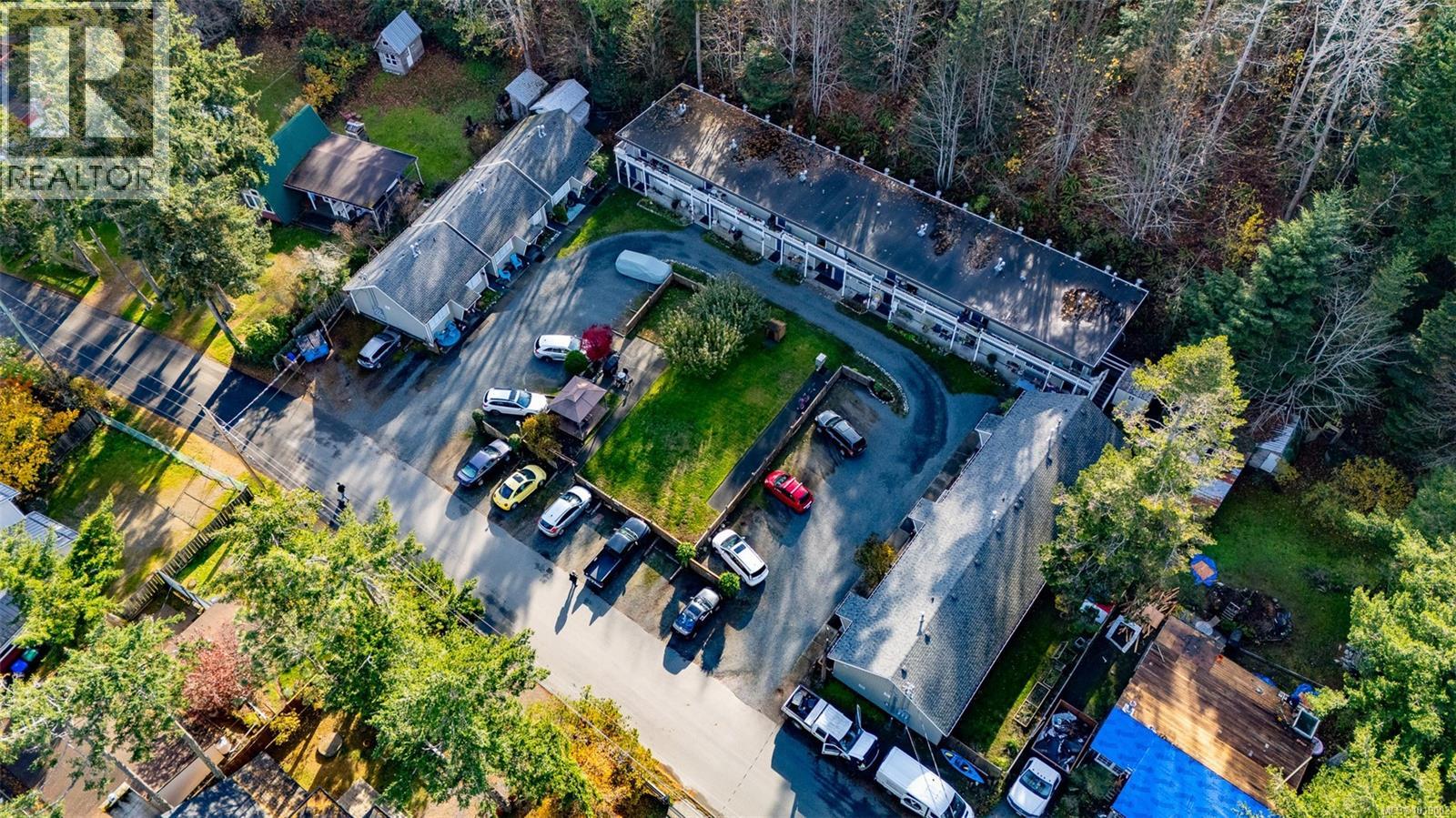 521 Windslow Rd, Comox, British Columbia  V9M 3T8 - Photo 2 - 1019002