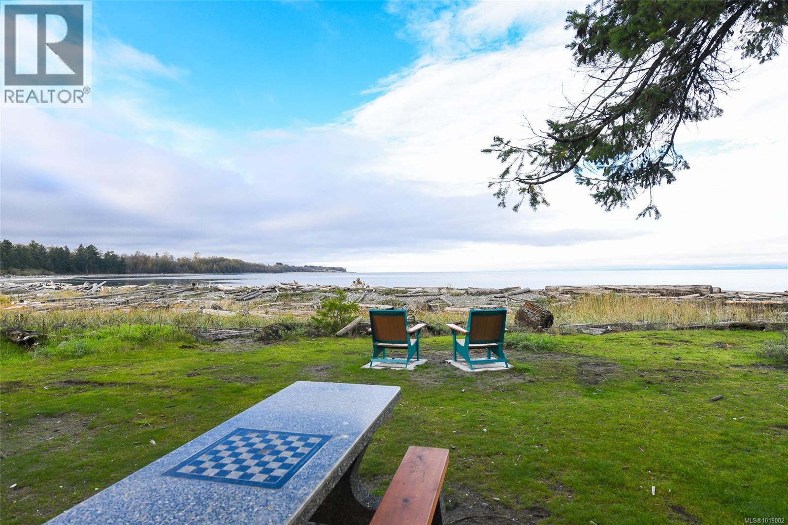 521 Windslow Rd, Comox, British Columbia  V9M 3T8 - Photo 39 - 1019002