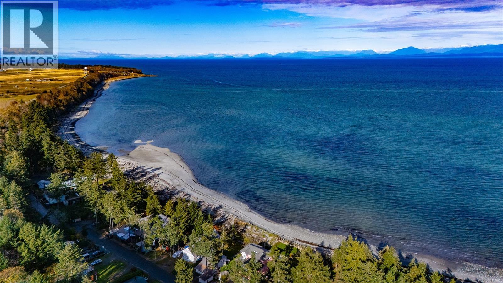 521 Windslow Rd, Comox, British Columbia  V9M 3T8 - Photo 9 - 1019002