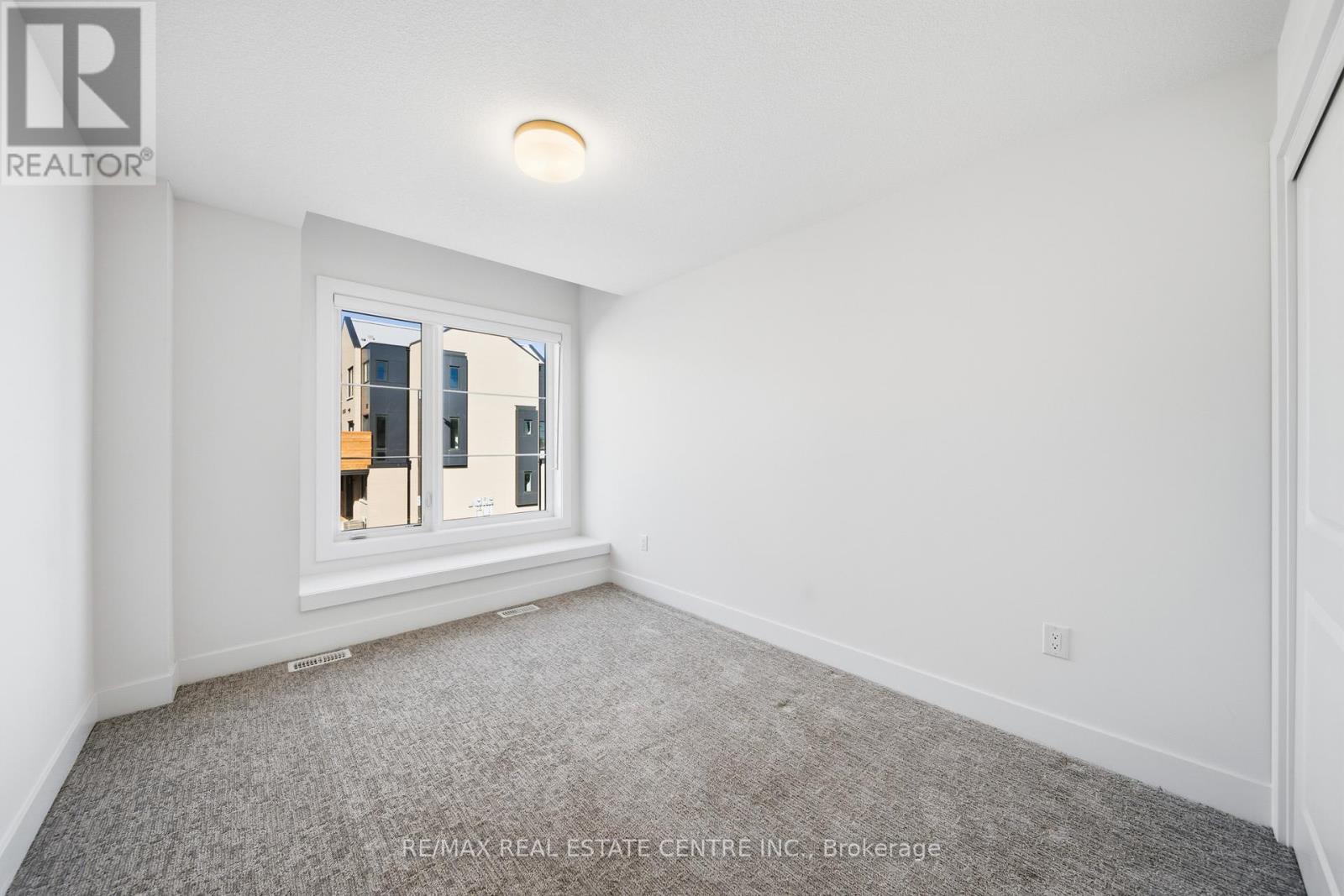 20 - 2273 Turnberry Road, Burlington, Ontario  L7M 2B2 - Photo 27 - W12435695