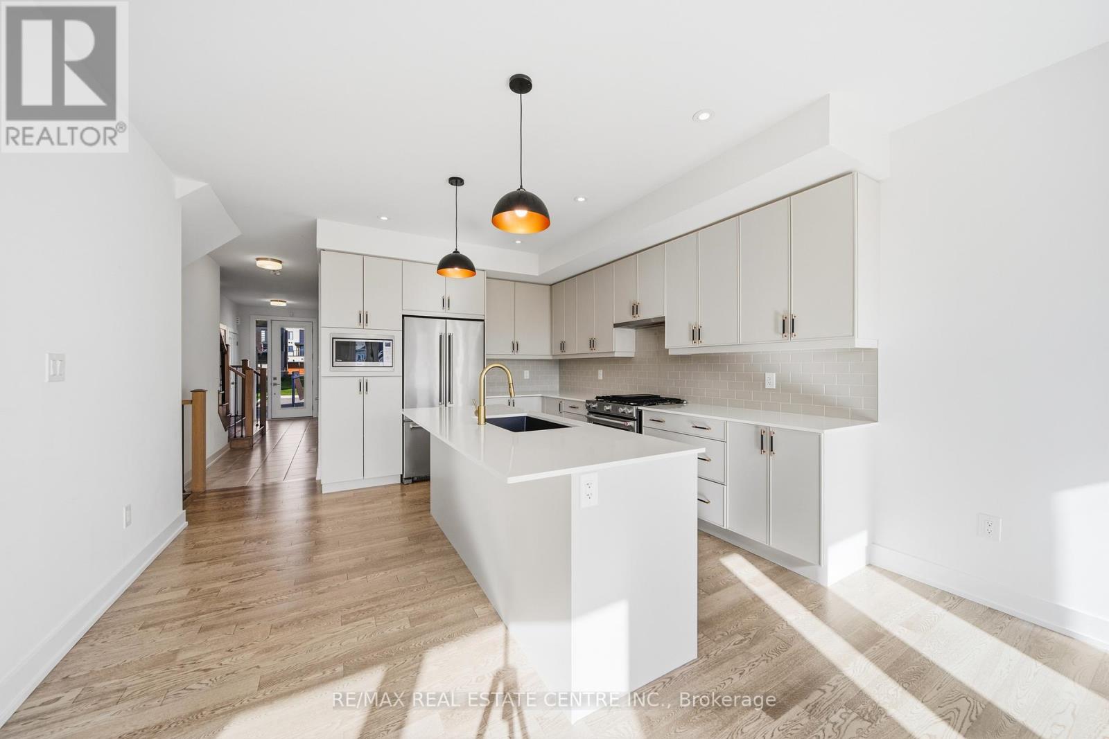 20 - 2273 Turnberry Road, Burlington, Ontario  L7M 2B2 - Photo 10 - W12435695