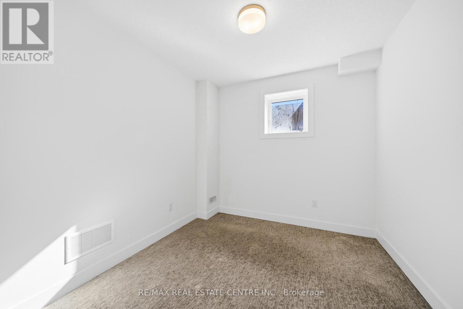 20 - 2273 Turnberry Road, Burlington, Ontario  L7M 2B2 - Photo 32 - W12435695