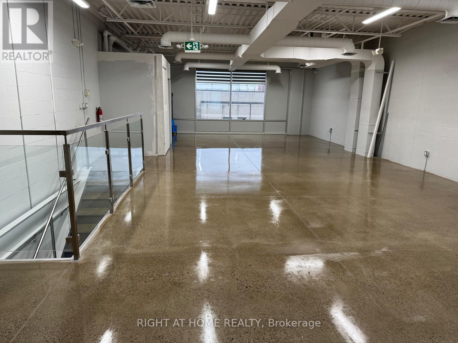 43 - 1215 Queensway E 43 Avenue E, Mississauga, Ontario  L4Y 0G4 - Photo 6 - W12510106