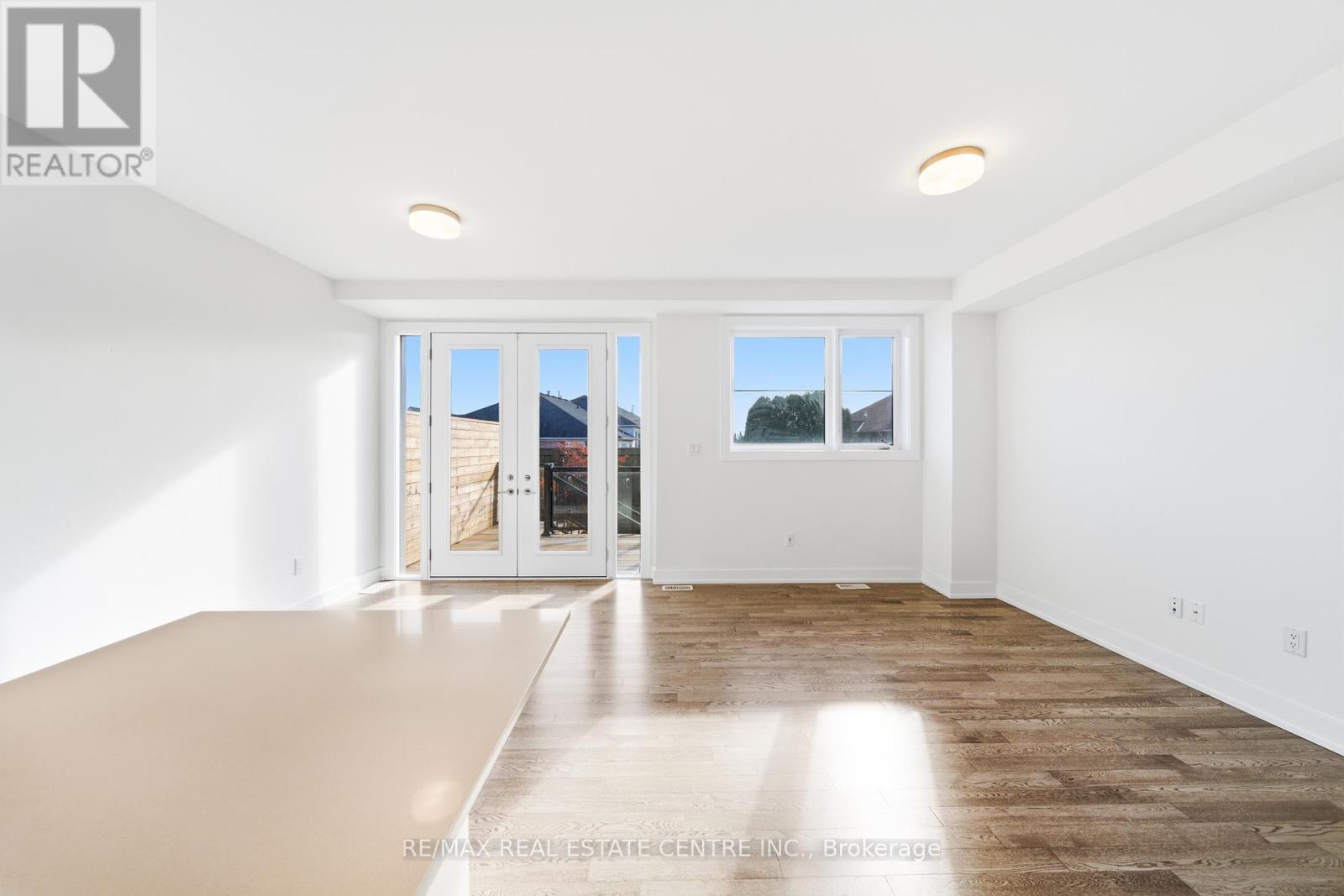 20 - 2273 Turnberry Road, Burlington, Ontario  L7M 2B2 - Photo 14 - W12435695