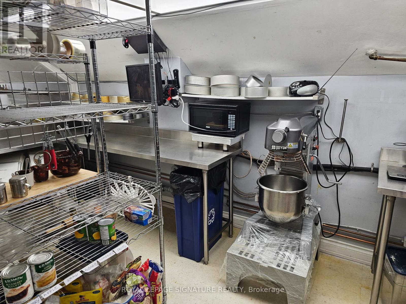 1312 Queen Street W, Toronto, Ontario M6K 1L4 - Photo 18 - W12514726