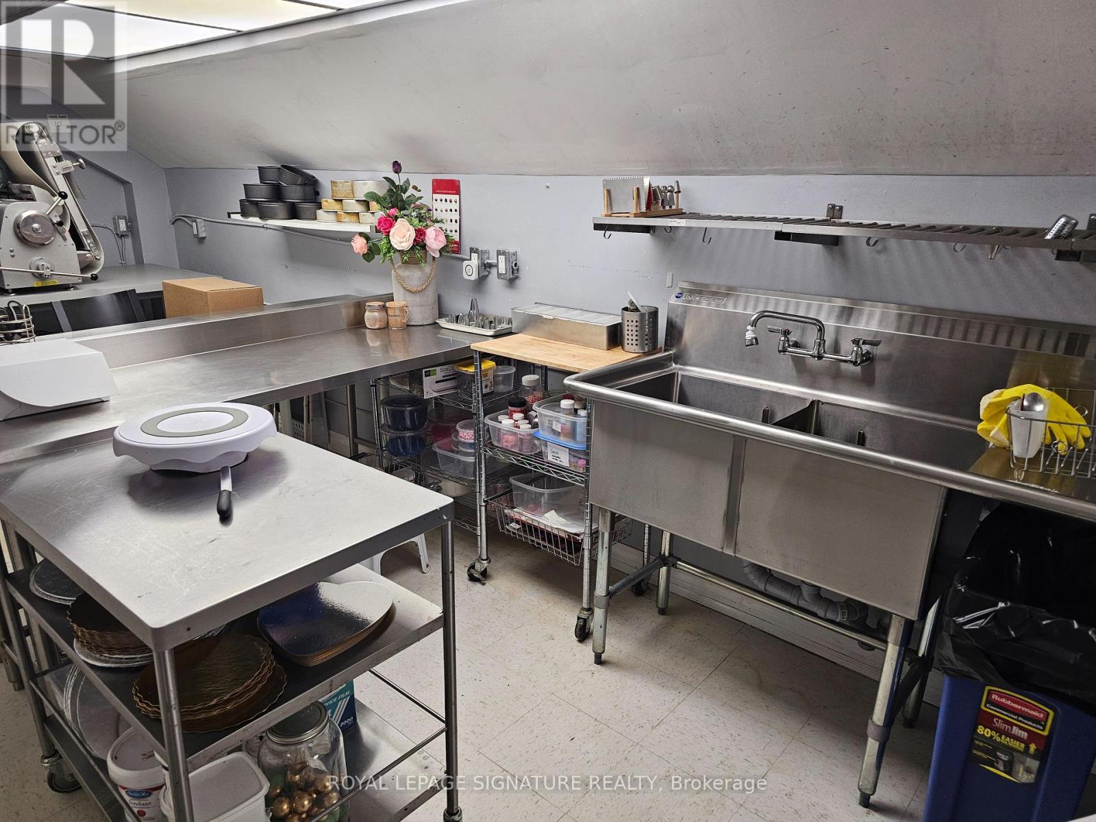 1312 Queen Street W, Toronto, Ontario M6K 1L4 - Photo 20 - W12514726