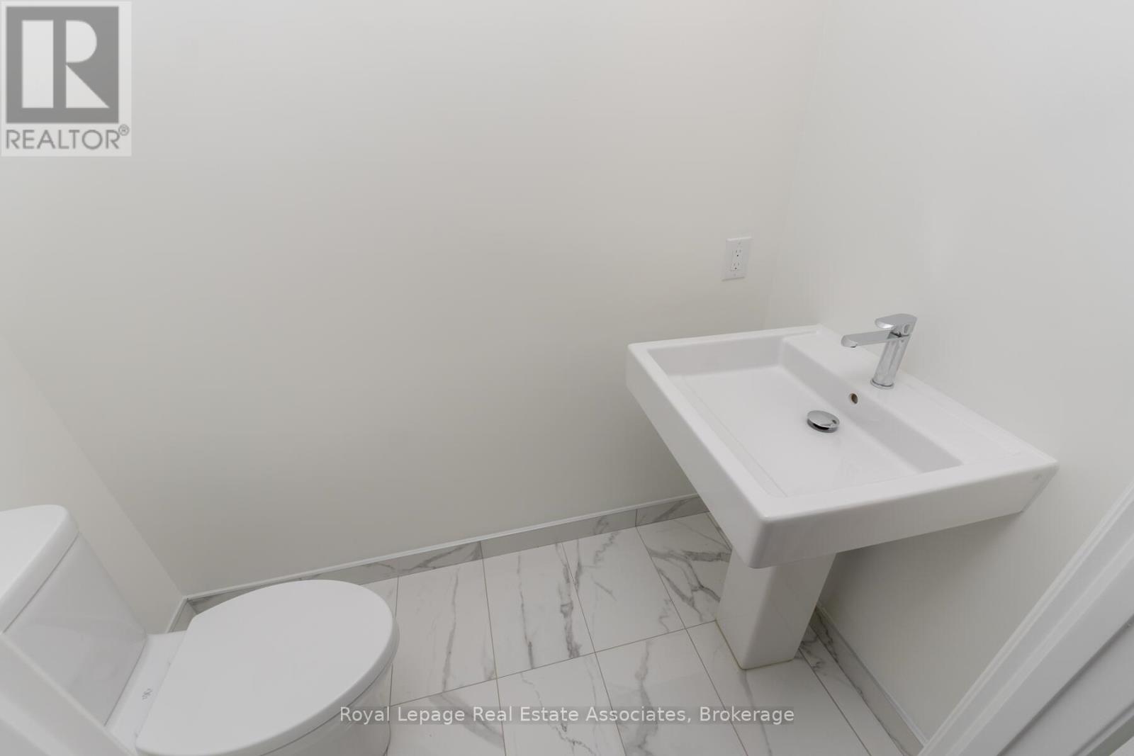 303 - 42 Mill Street, Halton Hills, Ontario  L7G 0P9 - Photo 17 - W12514744