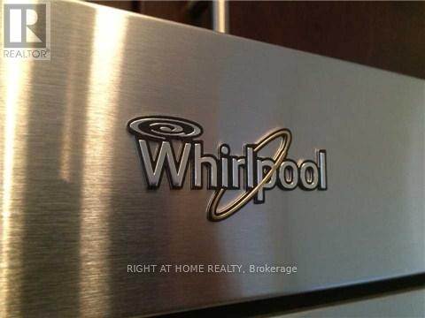 423 - 128 Garden Drive, Oakville, Ontario  L6K 2W5 - Photo 5 - W12514754