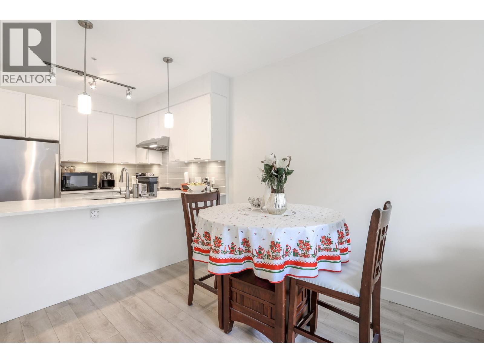 106 828 Gauthier Avenue, Coquitlam, British Columbia  V3K 0E9 - Photo 4 - R3064971