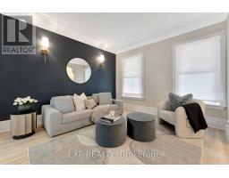 142 SANFORD AVENUE N, Hamilton, Ontario