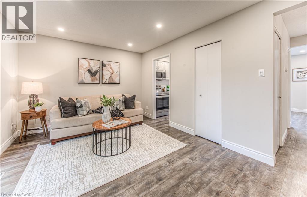 425 Keats Way Unit# 4, Waterloo, Ontario  N2L 5S7 - Photo 10 - 40785770