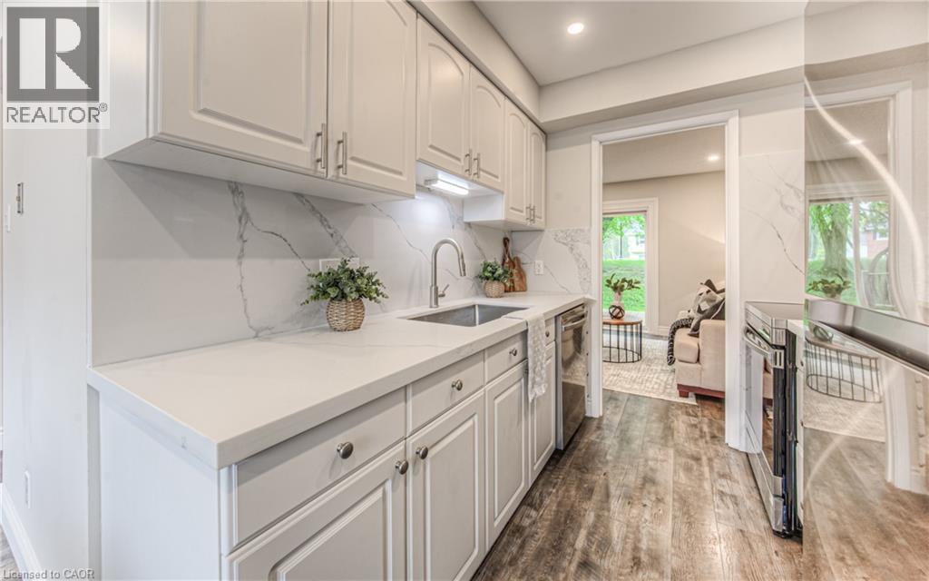 425 Keats Way Unit# 4, Waterloo, Ontario  N2L 5S7 - Photo 18 - 40785770