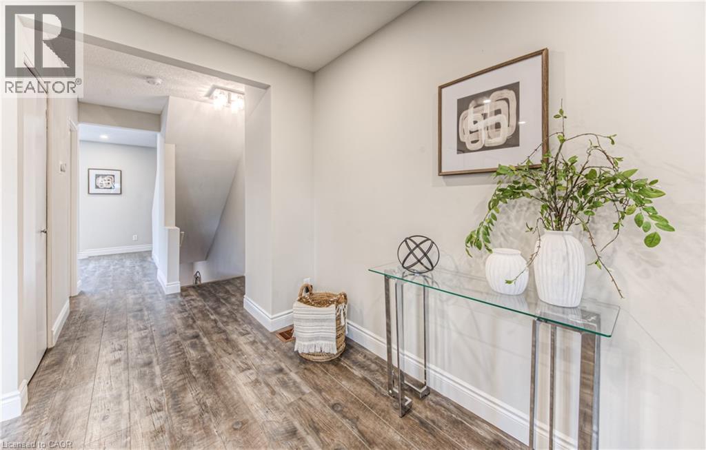 425 Keats Way Unit# 4, Waterloo, Ontario  N2L 5S7 - Photo 24 - 40785770