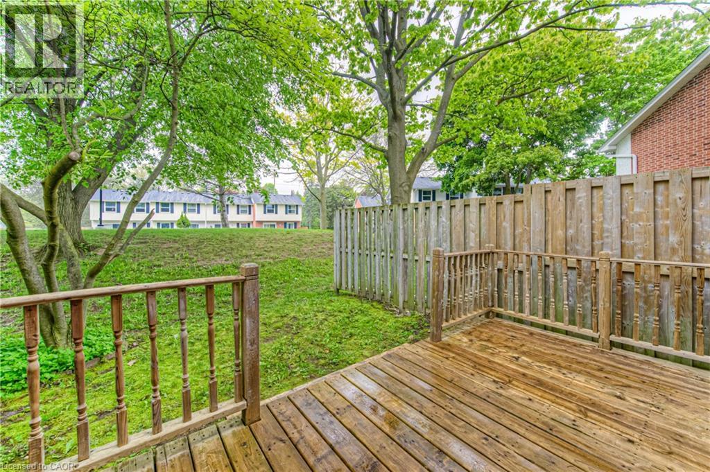 425 Keats Way Unit# 4, Waterloo, Ontario  N2L 5S7 - Photo 40 - 40785770