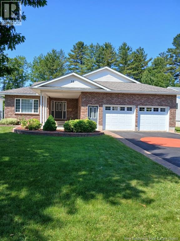 32 Barbara Court, Fredericton, New Brunswick  E3B 7G6 - Photo 3 - NB129739