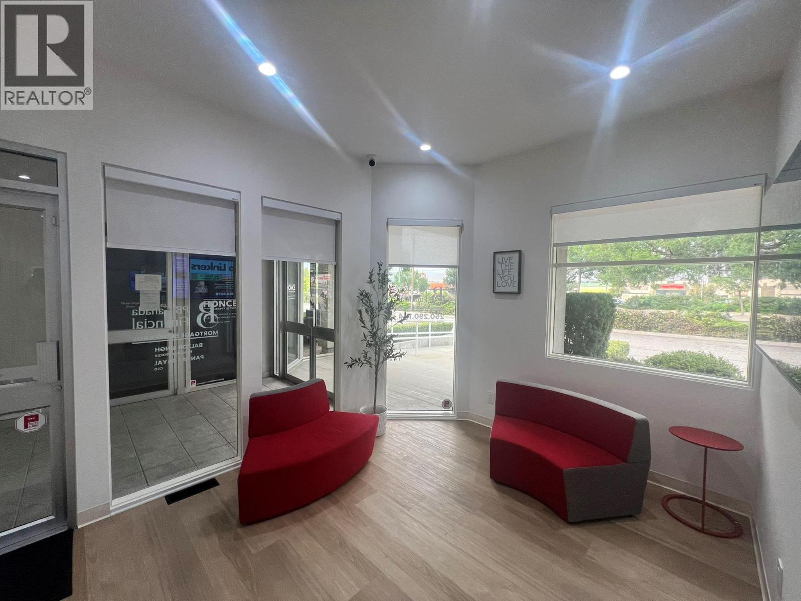 519 33 Highway W Unit# 102, Kelowna, British Columbia  V1X 1Y2 - Photo 14 - 10362208