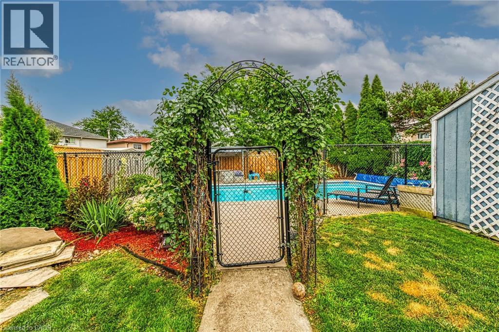 45 Dublin Drive, Hamilton, Ontario L9B 1Z9 - Photo 48 - 40785828