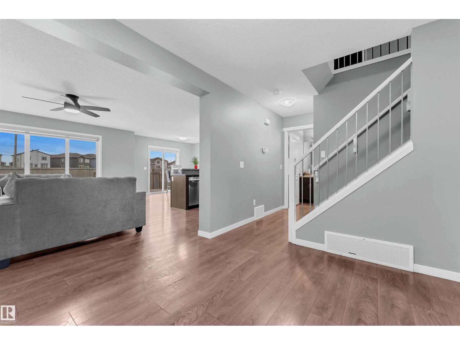 1651 28 St Nw, Edmonton, Alberta  T6T 0R7 - Photo 9 - E4464839