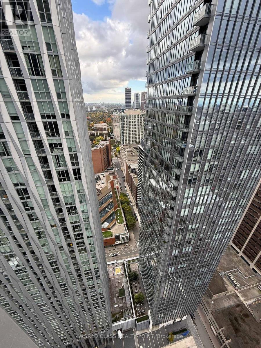 3407 - 11 Yorkville Avenue, Toronto, Ontario  M4W 0B7 - Photo 35 - C12514862