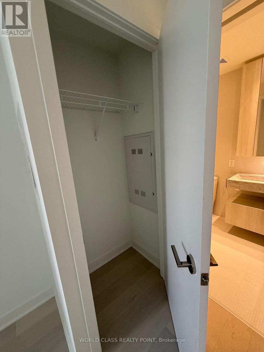 3407 - 11 Yorkville Avenue, Toronto, Ontario  M4W 0B7 - Photo 6 - C12514862