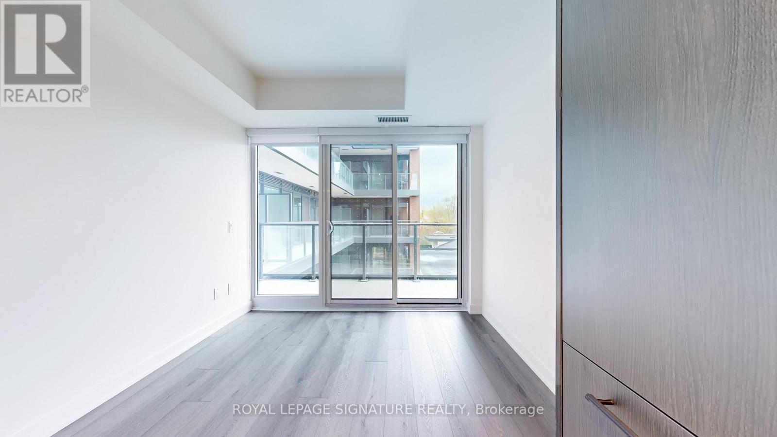 302 - 5 Lakeview Avenue, Toronto, Ontario  M6J 0H3 - Photo 7 - C12514874