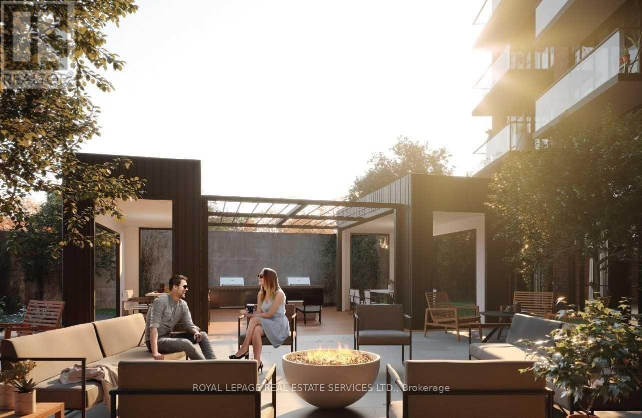 106 - 2300 St Clair Avenue W, Toronto, Ontario  M6N 1K8 - Photo 4 - W12494392