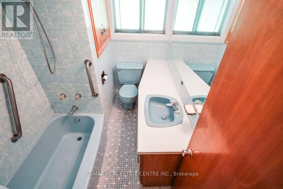 392 Upper Horning Road, Hamilton (Fessenden), Ontario  L9G 3K9 - Photo 12 - X12480609