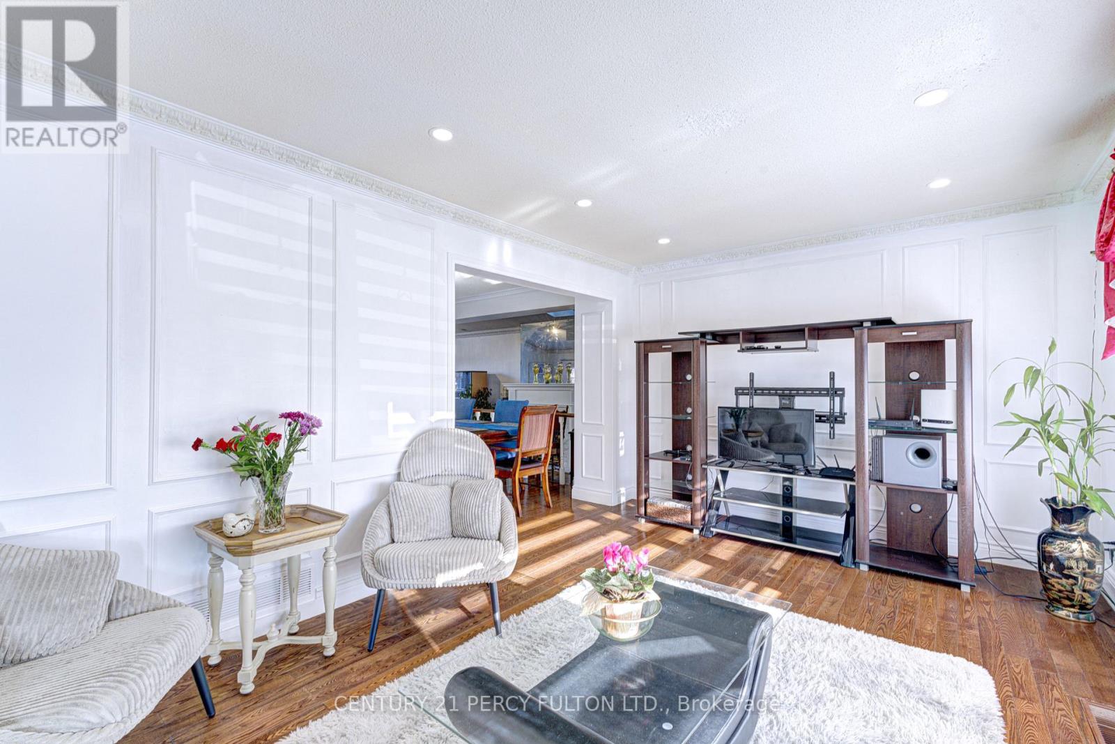 56 Snowball Crescent, Toronto, Ontario  M1B 1R9 - Photo 8 - E12514886