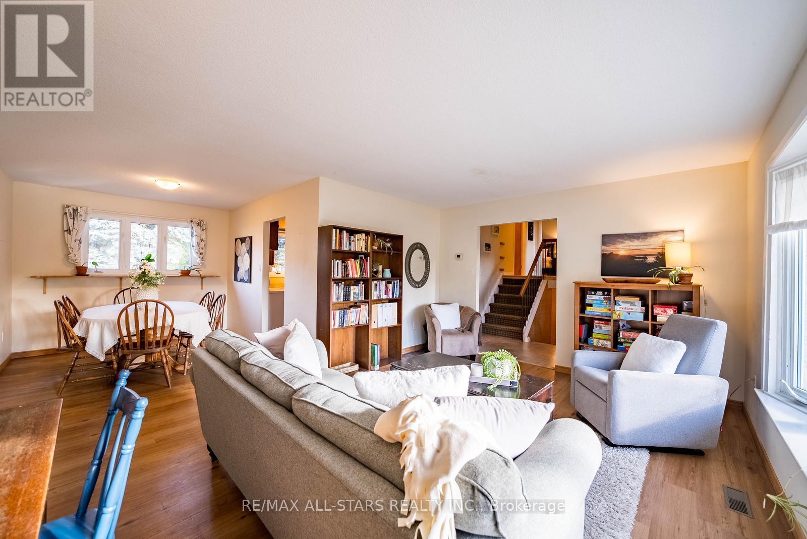 115 Stouffer Street, Whitchurch-Stouffville, Ontario L4A 6A3 - Photo 10 - N12514838