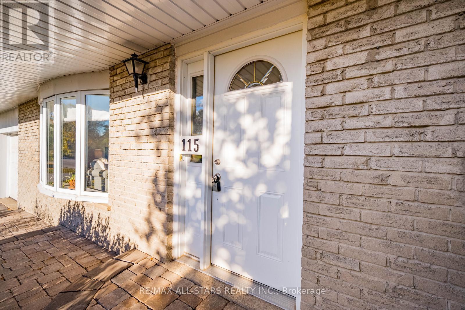 115 Stouffer Street, Whitchurch-Stouffville, Ontario L4A 6A3 - Photo 6 - N12514838