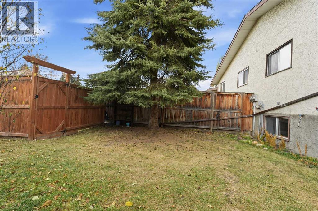 62 Mclevin Crescent, Red Deer, Alberta  T4R 1S9 - Photo 23 - A2266965