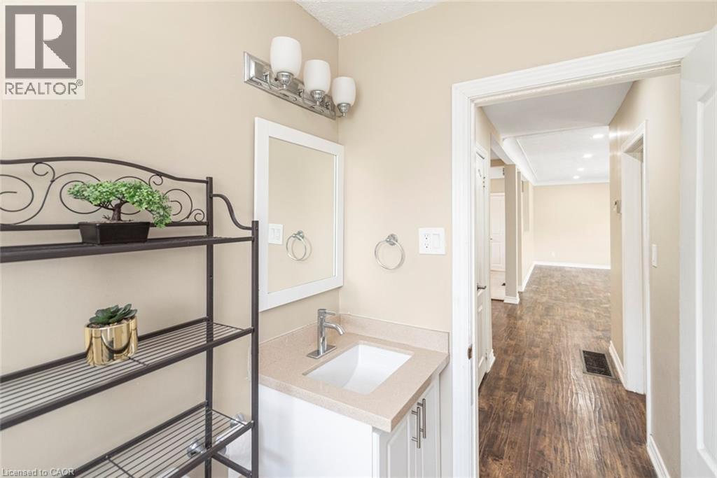 2278 Mount Forest Drive, Burlington, Ontario L7P 1J2 - Photo 22 - 40782342