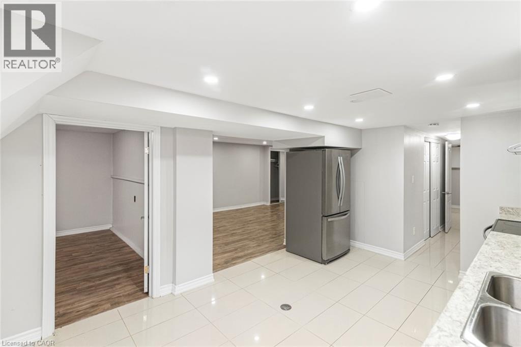 2278 Mount Forest Drive, Burlington, Ontario L7P 1J2 - Photo 31 - 40782342