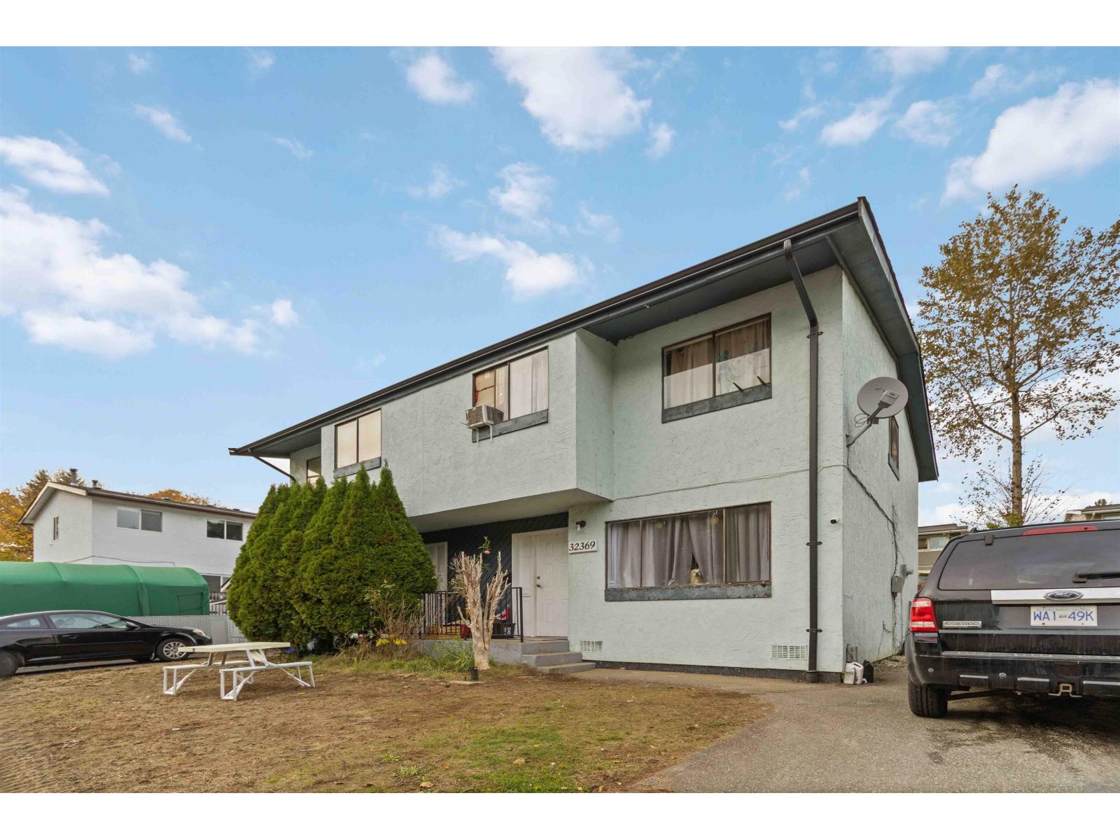 32369 Grebe Crescent, Mission, British Columbia V2V 4Z2 - Photo 2 - R3055487