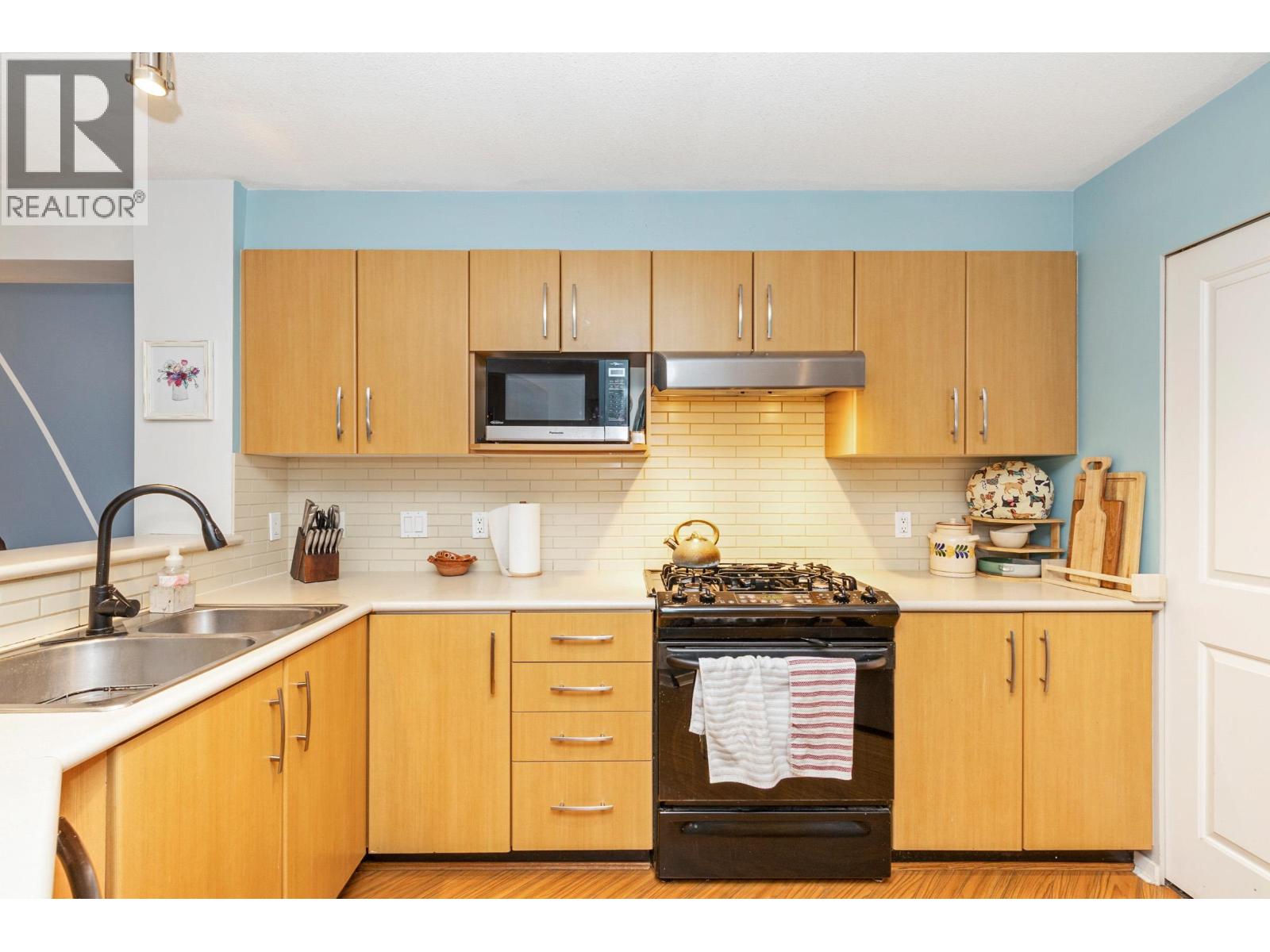 110 400 Klahanie Drive, Port Moody, British Columbia V3H 5K9 - Photo 6 - R3065175